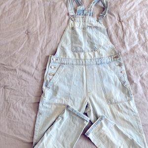 Gap women’s overalls jumper small light blue